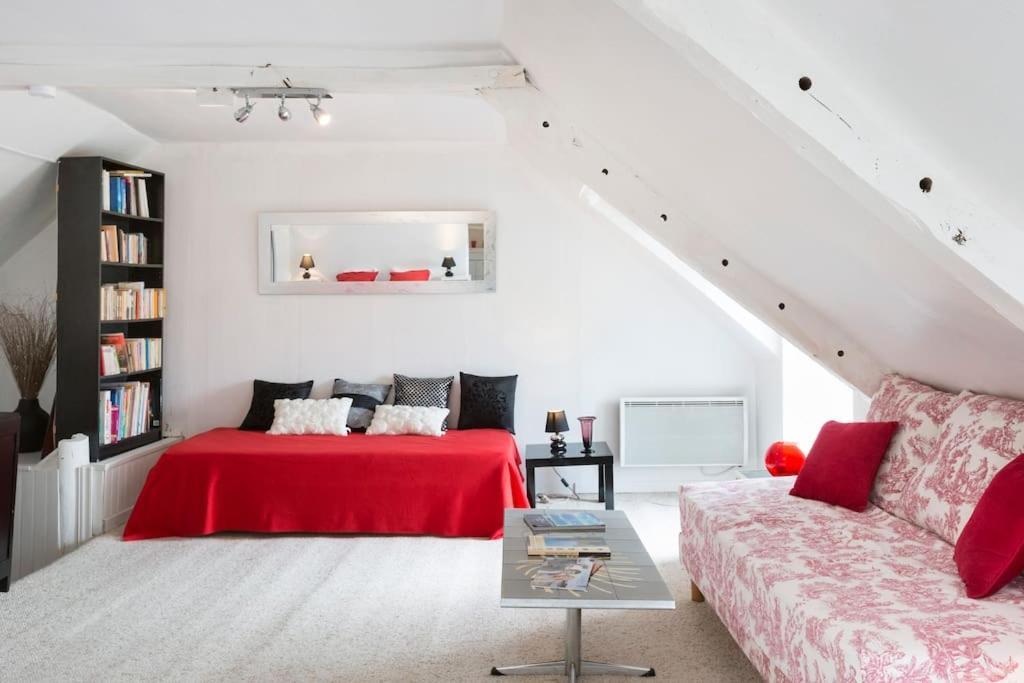 Chambres D'Hotes - Les Palmiers Corseul Luaran gambar